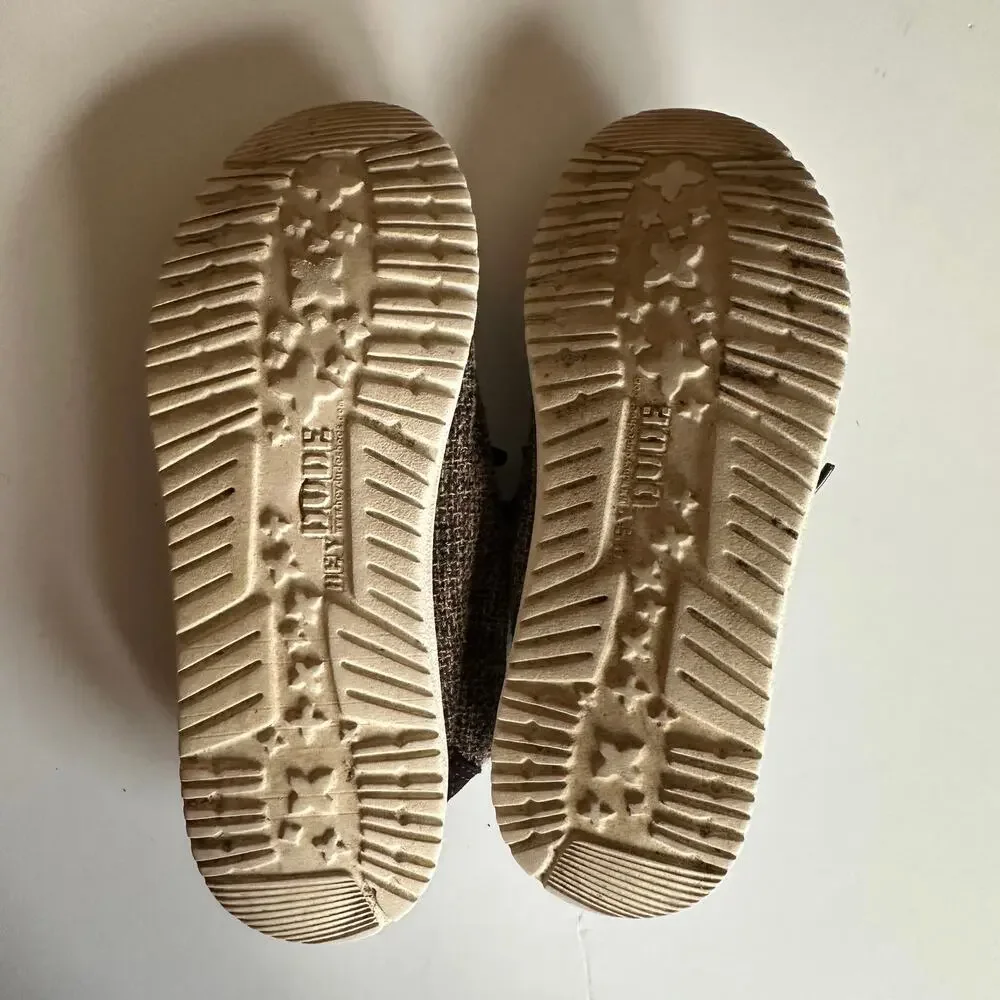 Hey Dude Wendy Shoes Womens Size 9 Cow Print Lace Up Brown Cream Comfy Flats